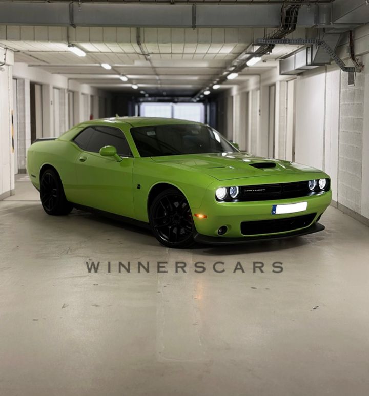 Dodge Challenger SCAT - Výkonný sportovní automobil vyráběný americkou automobilkou Dodge.