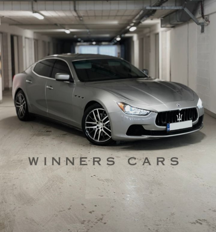 Maserati Ghibli SQ4 - Sportovní sedan vyráběný italskou automobilkou Maserati od roku 2013.