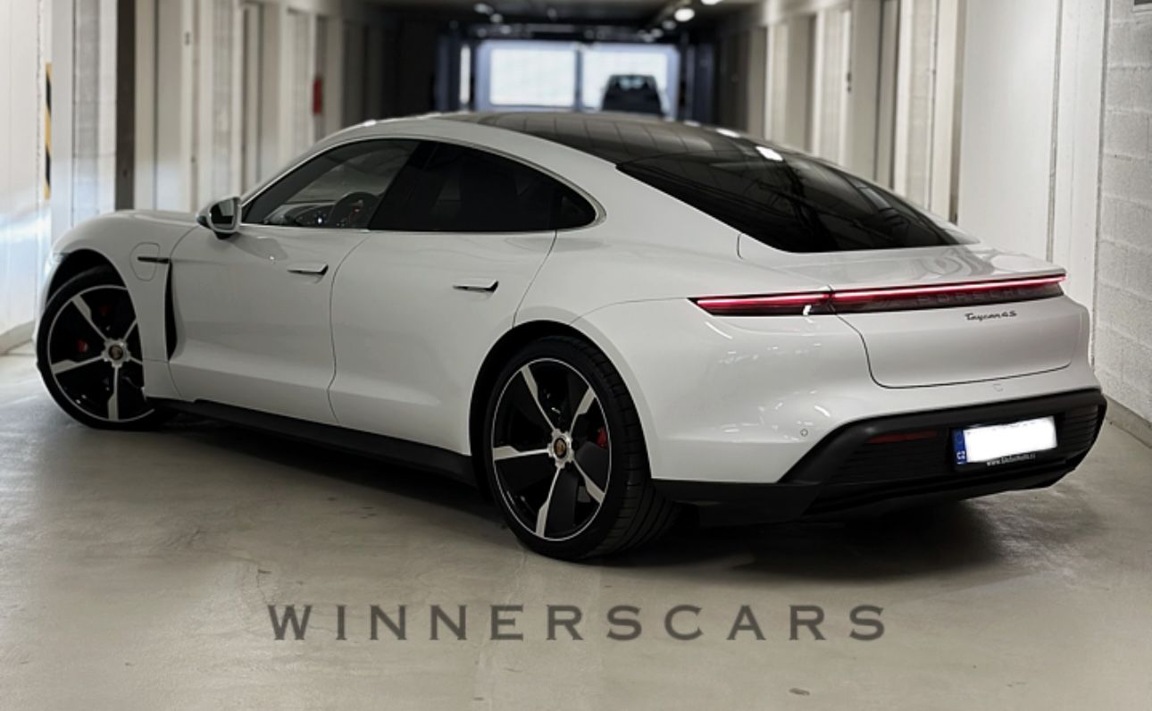 Porsche - Taycan 4S