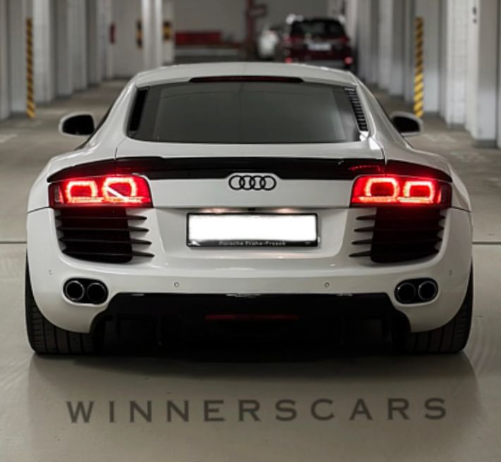 Audi - R8