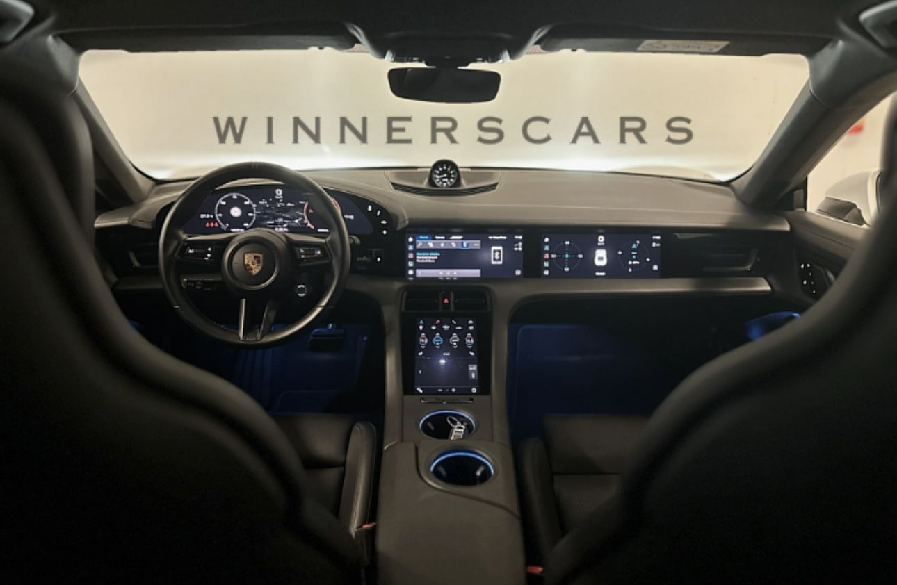 Porsche - Taycan 4S